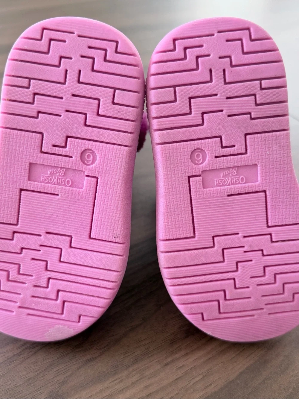 OshKosh B'gosh Pink Faux-Fur Kids Boots Toddler size 6